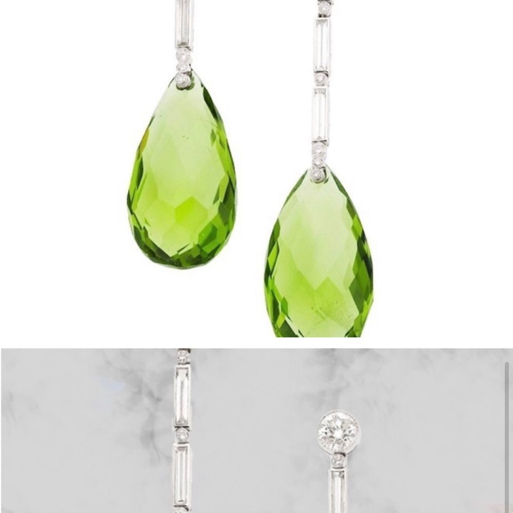 💚 Betsey Johnson sparkling teardrop dangle earrings 💚